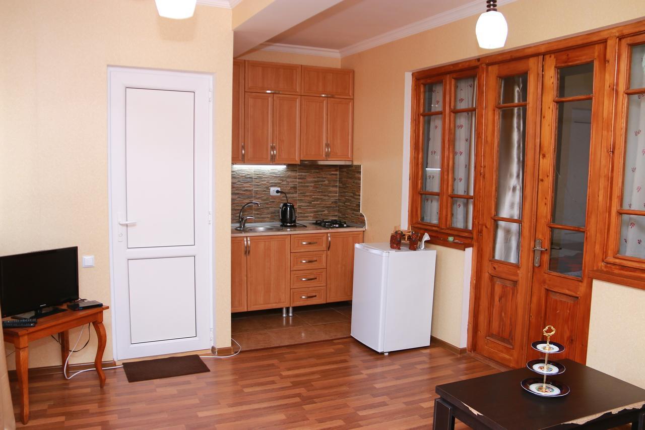 Apartment Nino Botanical Tbilisi Ngoại thất bức ảnh