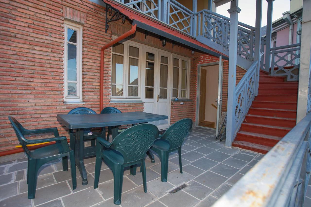 Apartment Nino Botanical Tbilisi Ngoại thất bức ảnh